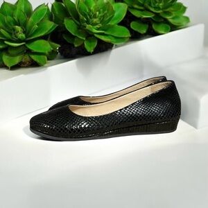🌻NEW French Sole NY Black LeatheSnake Print "Zeppa" Slip-on Short Wedges Size 6